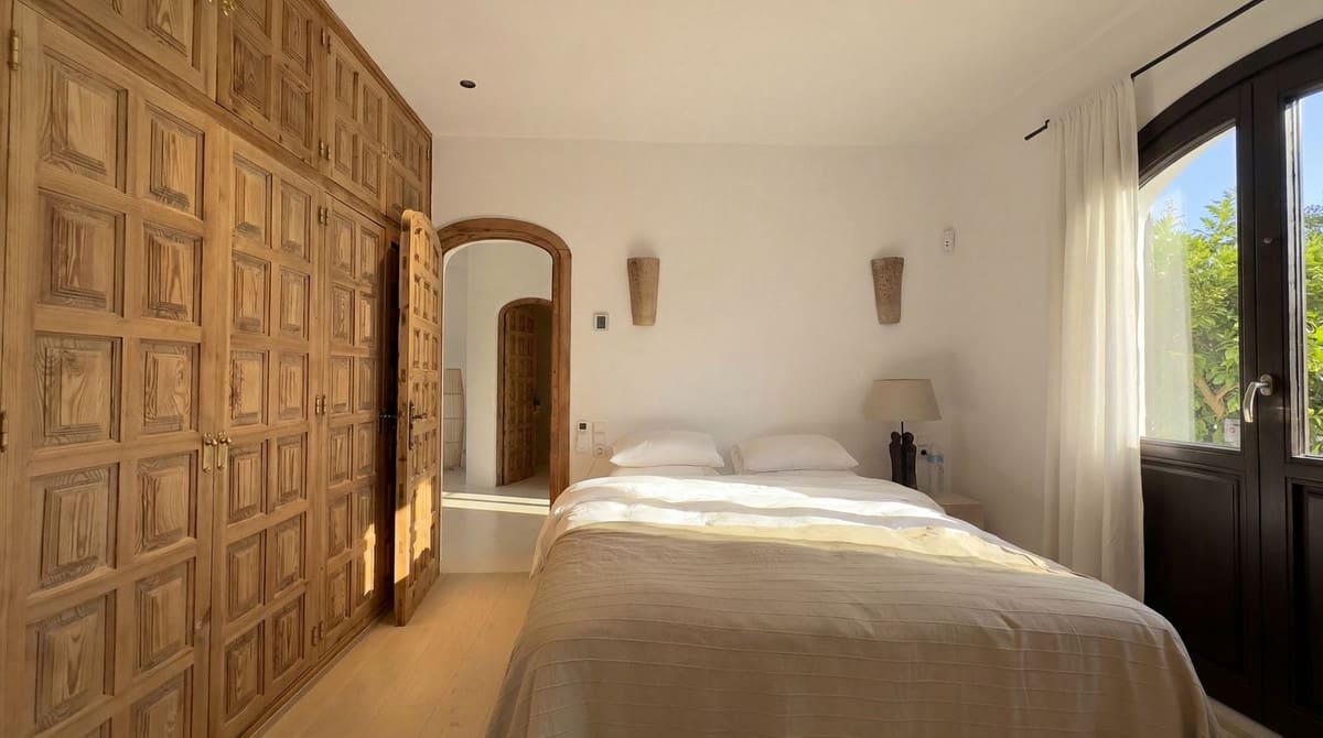 5 bedroom Finca/Country House for sale in Alhaurin el Grande with pool garage - € 2,150,000 (Ref: 9696779)