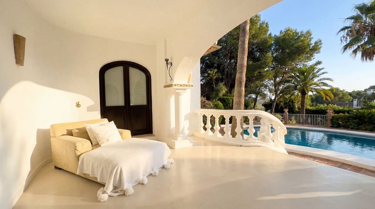 5 bedroom Finca/Country House for sale in Alhaurin el Grande with pool garage - € 2,150,000 (Ref: 9696779)