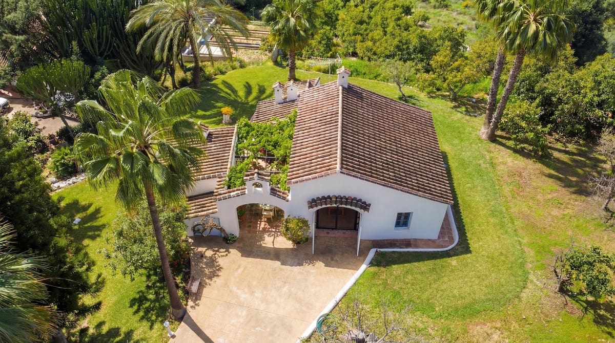 5 bedroom Finca/Country House for sale in Alhaurin el Grande with pool garage - € 2,150,000 (Ref: 9696779)