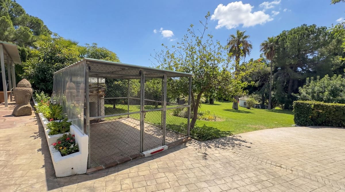 5 bedroom Finca/Country House for sale in Alhaurin el Grande with pool garage - € 2,150,000 (Ref: 9696779)