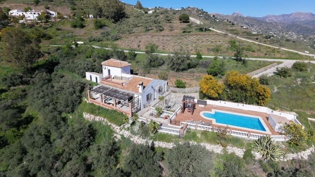 4 soveværelse Villa til salg i Cómpeta med swimmingpool garage - € 446.000 (Ref: 9697881)