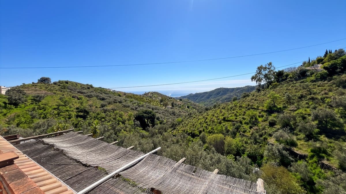 4 soveværelse Villa til salg i Competa med swimmingpool garage - € 446.000 (Ref: 9697881)