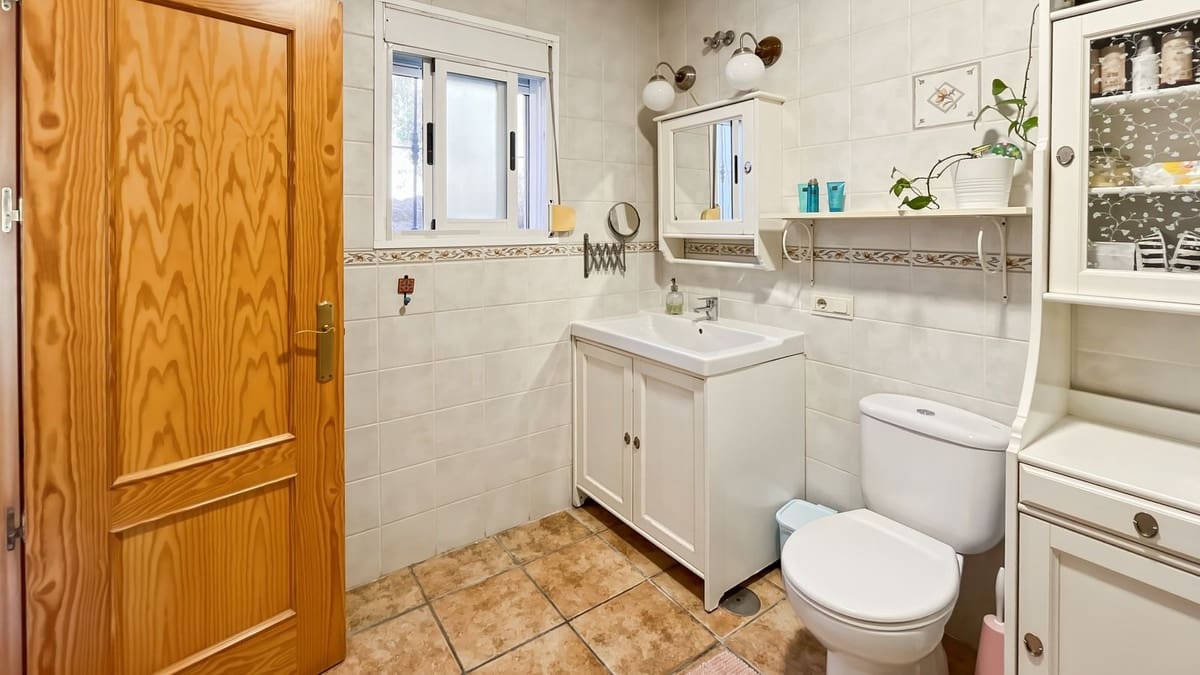 4 soveværelse Villa til salg i Competa med swimmingpool garage - € 446.000 (Ref: 9697881)