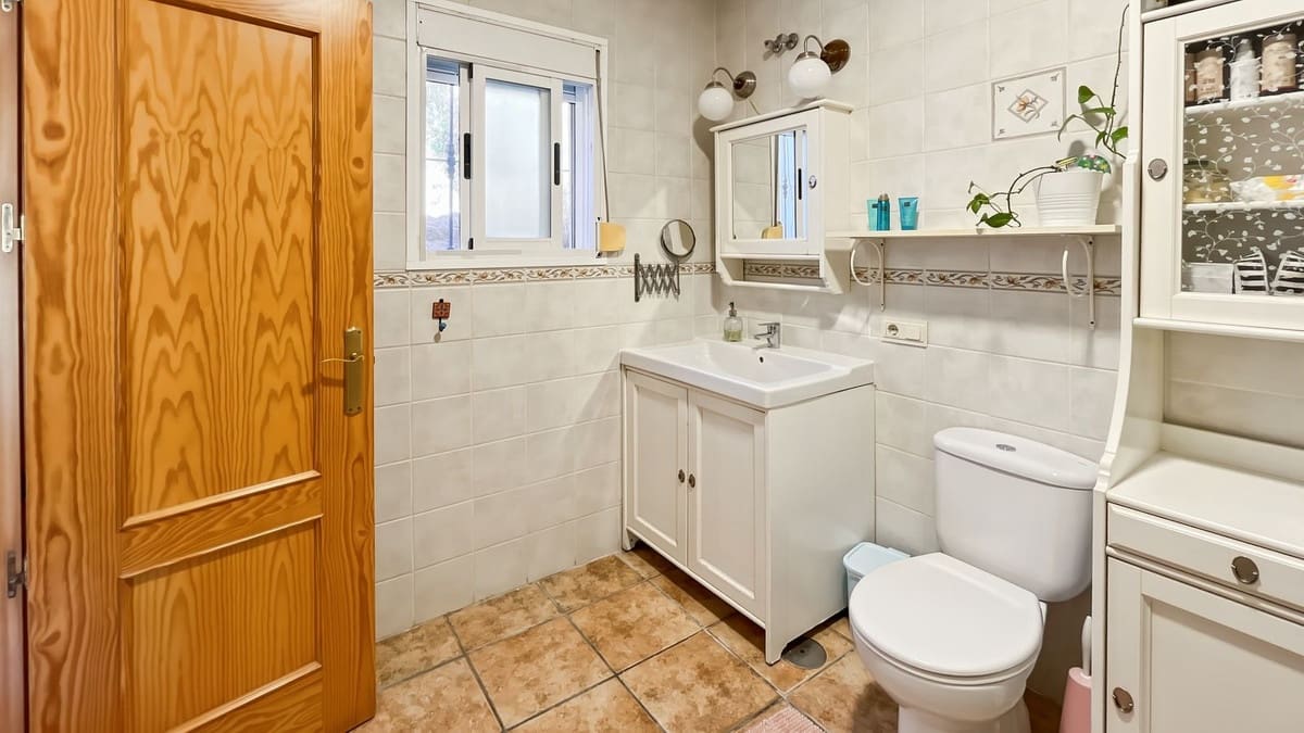 4 soveværelse Villa til salg i Competa med swimmingpool garage - € 446.000 (Ref: 9697881)