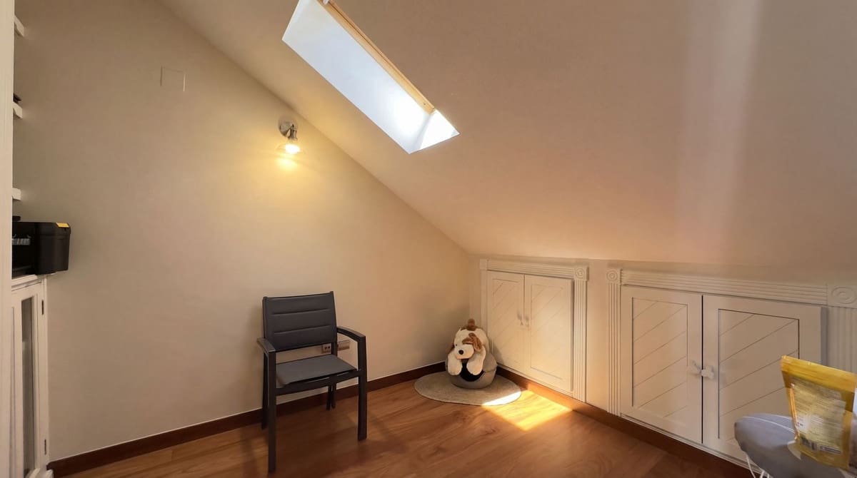 4 soveværelse Lejlighed til salg i Ronda med garage - € 370.000 (Ref: 9742995)