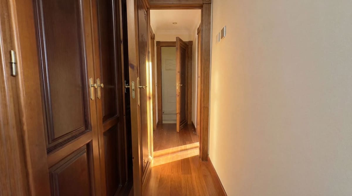 4 soveværelse Lejlighed til salg i Ronda med garage - € 370.000 (Ref: 9742995)