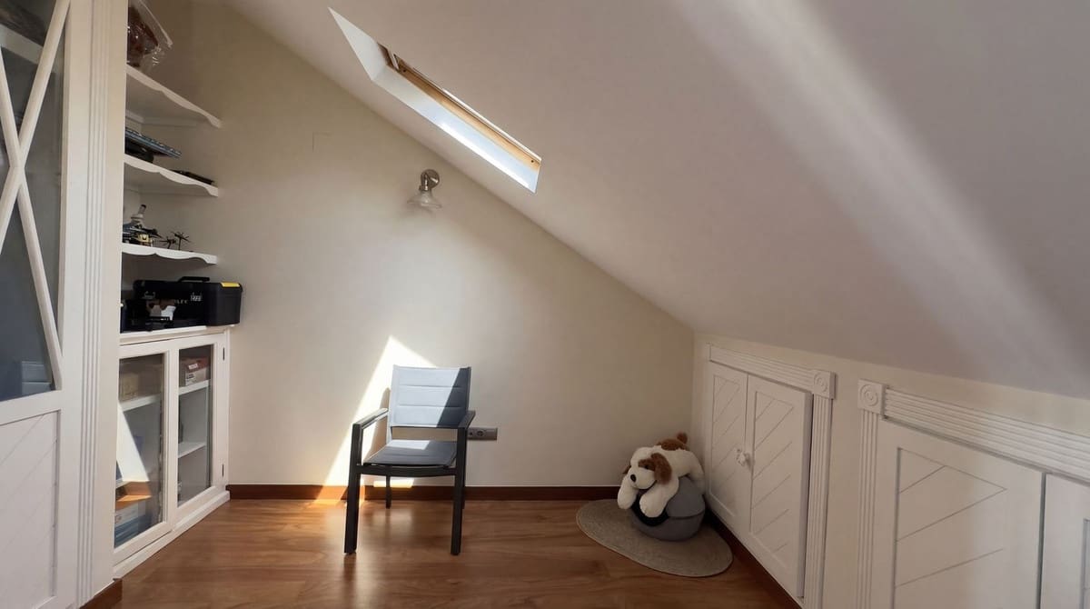 4 soveværelse Lejlighed til salg i Ronda med garage - € 370.000 (Ref: 9742995)