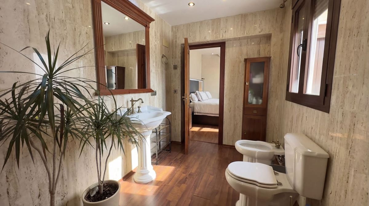 4 soveværelse Lejlighed til salg i Ronda med garage - € 370.000 (Ref: 9742995)