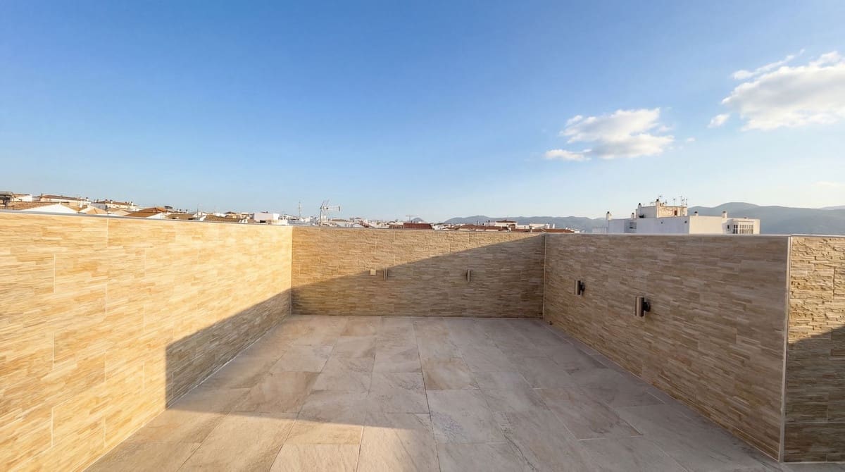 4 soveværelse Lejlighed til salg i Ronda med garage - € 370.000 (Ref: 9742995)