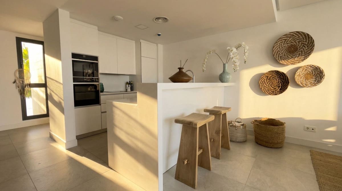 3 bedroom Apartment for sale in Cabopino with pool garage - € 1,350,000 (Ref: 9753682)