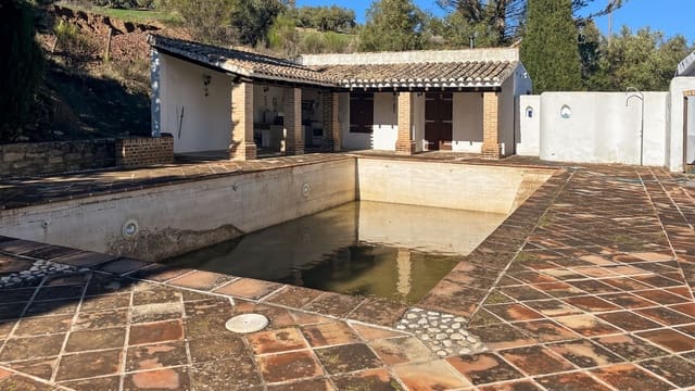 6 quarto Quinta/Casa Rural para venda em Villanueva del Rosario com piscina garagem - 645 000 € (Ref: 9785035)