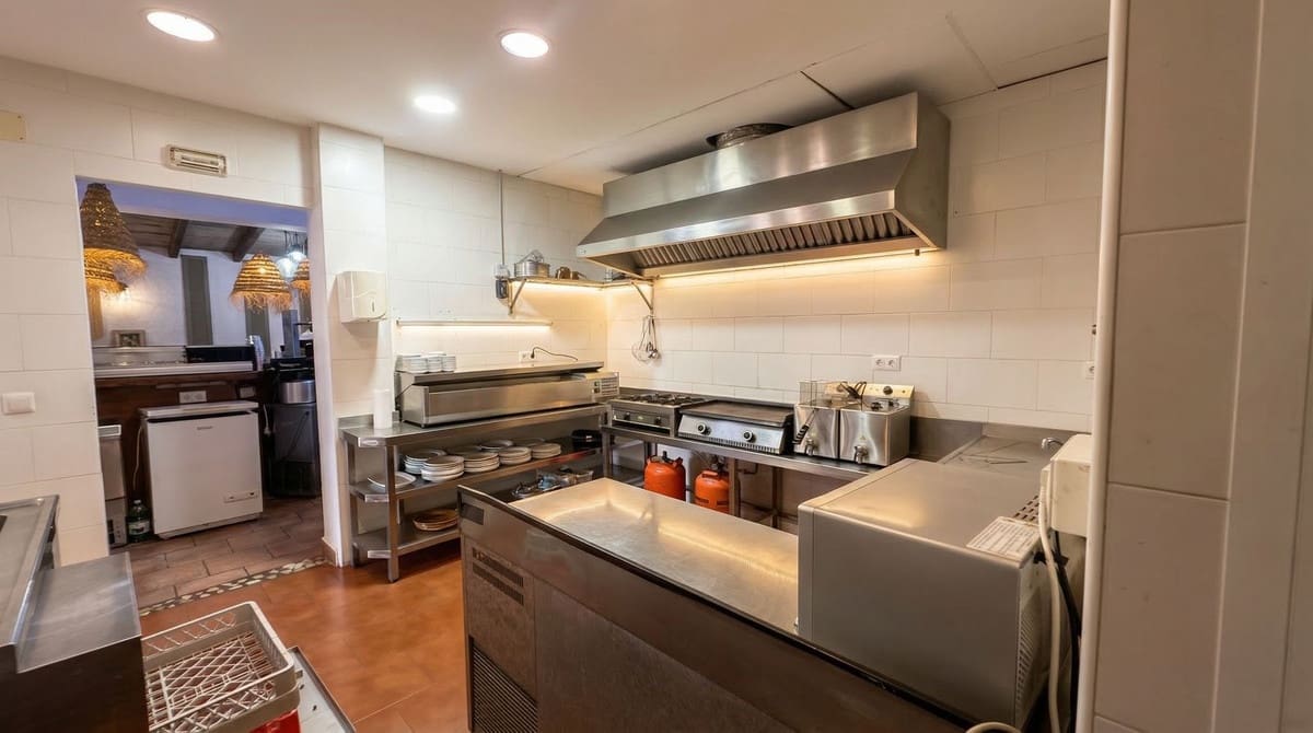 Restaurant/Bar til salg i Coin - € 69.500 (Ref: 9793692)