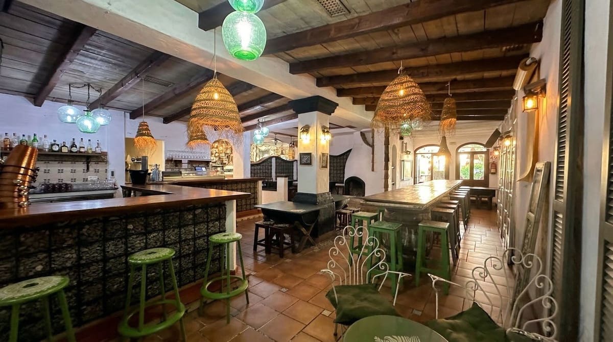 Restaurant/Bar til salg i Coin - € 69.500 (Ref: 9793692)