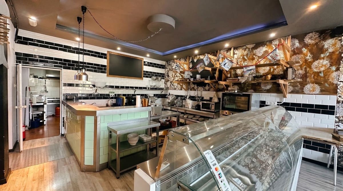 Restaurant/Bar til salg i Coin - € 69.500 (Ref: 9793692)