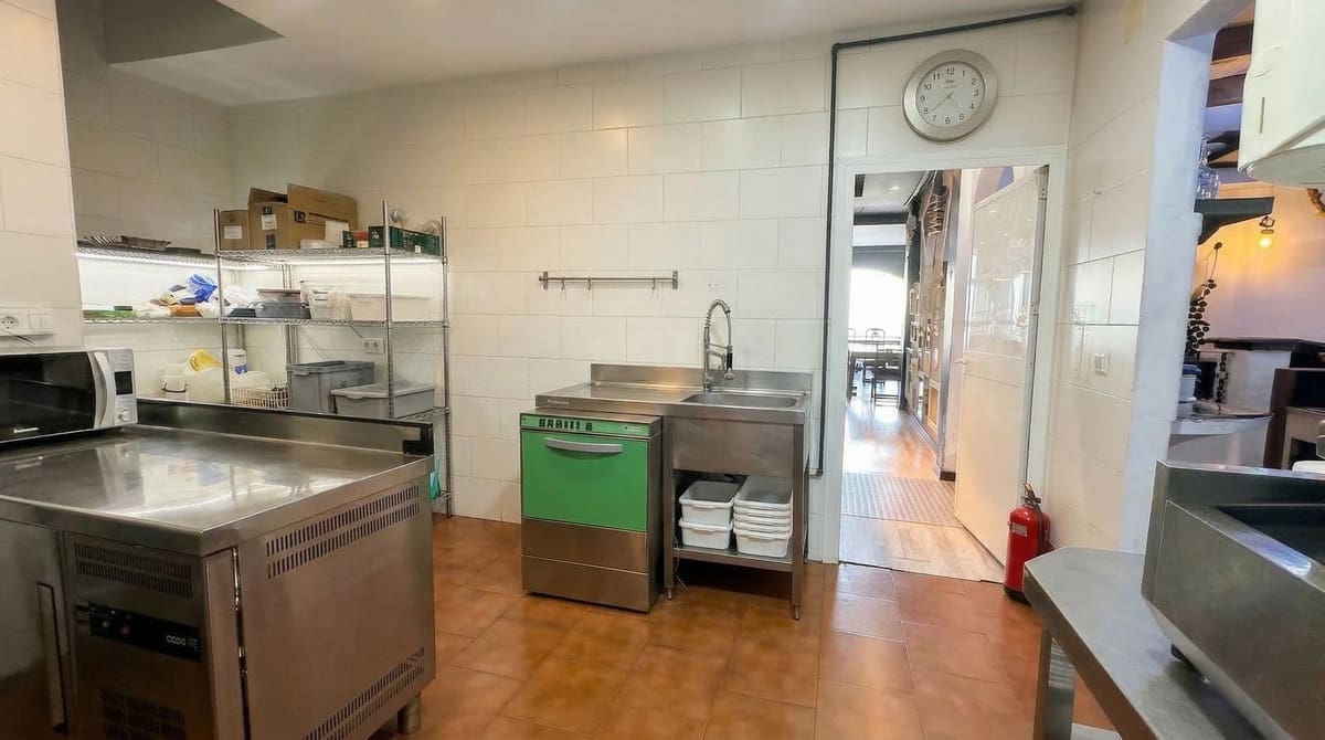 Bar/Restaurant zu vermieten in Coin mit Garage - 500 € (Ref: 9793693)