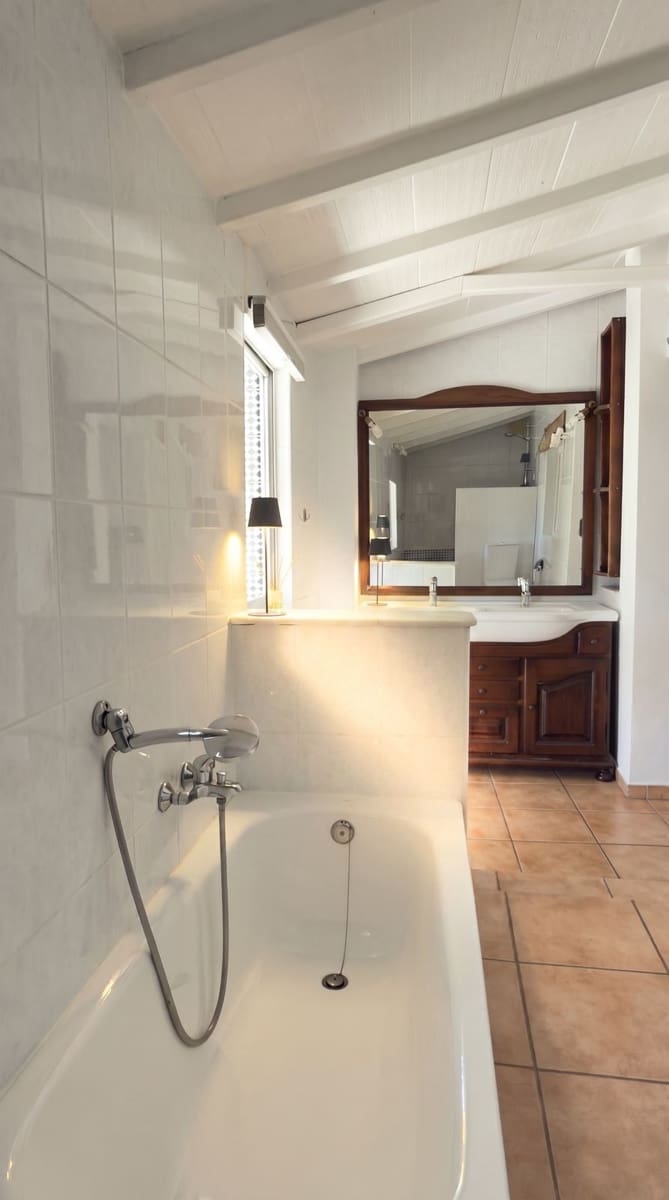 5 sypialnia Willa na sprzedaż w Alhaurin de la Torre z basenem - 645 000 € (Ref: 9793694)