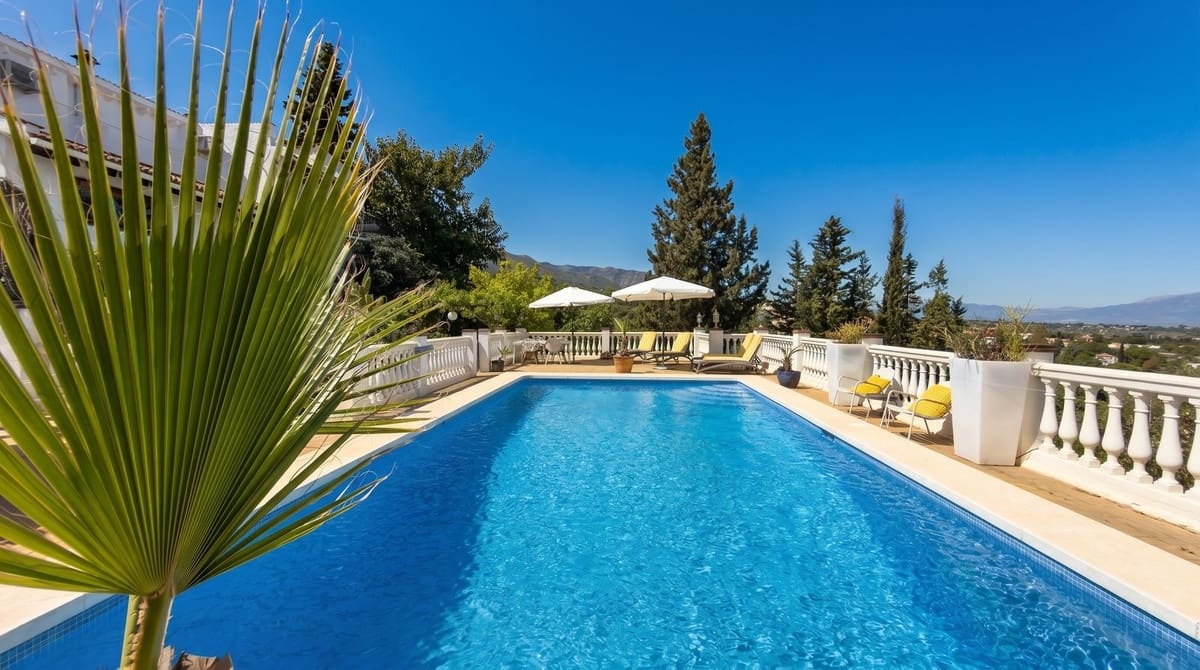 5 sypialnia Willa na sprzedaż w Alhaurin de la Torre z basenem - 645 000 € (Ref: 9793694)