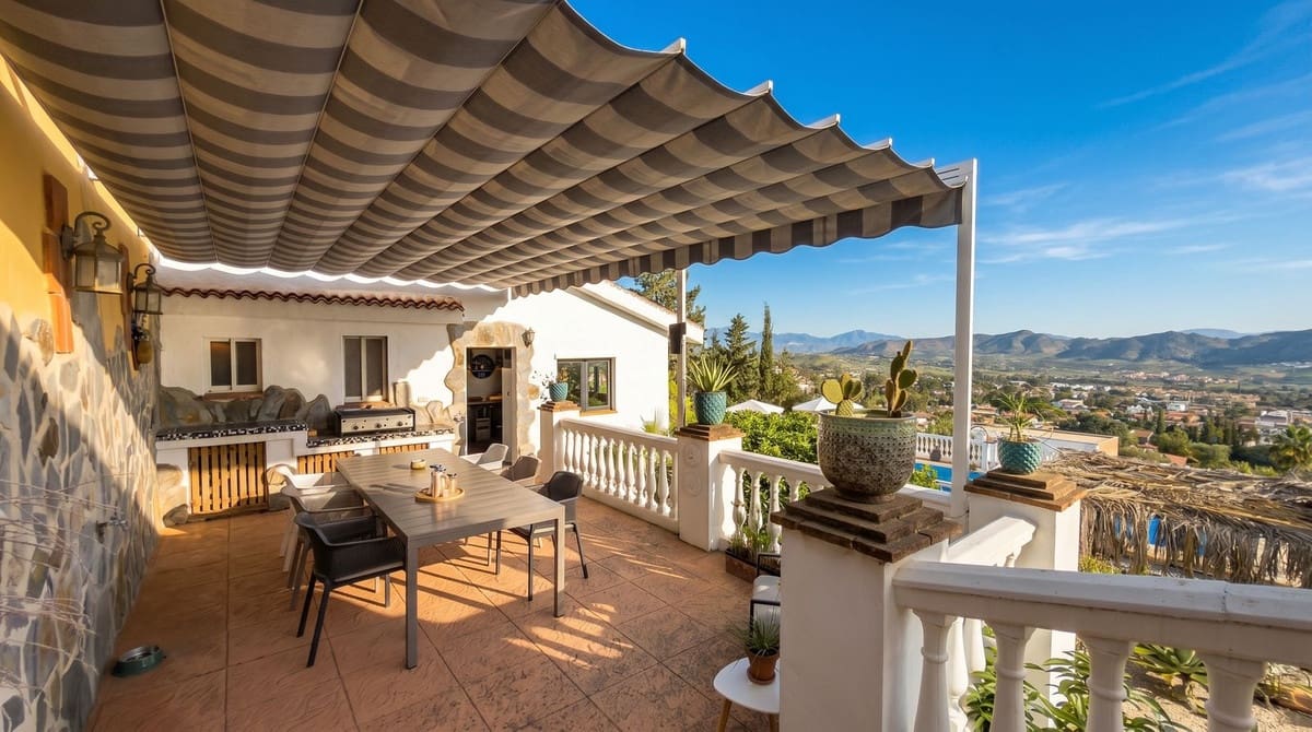 5 sypialnia Willa na sprzedaż w Alhaurin de la Torre z basenem - 645 000 € (Ref: 9793694)