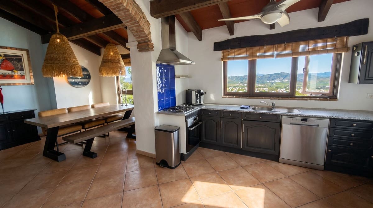 5 sypialnia Willa na sprzedaż w Alhaurin de la Torre z basenem - 645 000 € (Ref: 9793694)