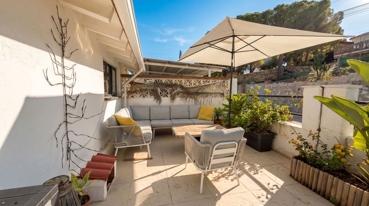 5 sypialnia Willa na sprzedaż w Alhaurin de la Torre z basenem - 645 000 € (Ref: 9793694)