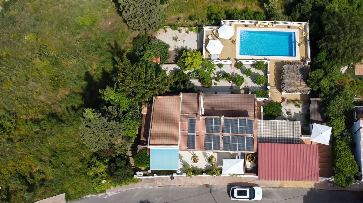 5 sypialnia Willa na sprzedaż w Alhaurin de la Torre z basenem - 645 000 € (Ref: 9793694)