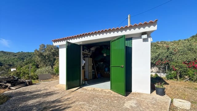 4 soveværelse Finca/Landehus til salg i Comares med swimmingpool garage - € 295.000 (Ref: 9824083)