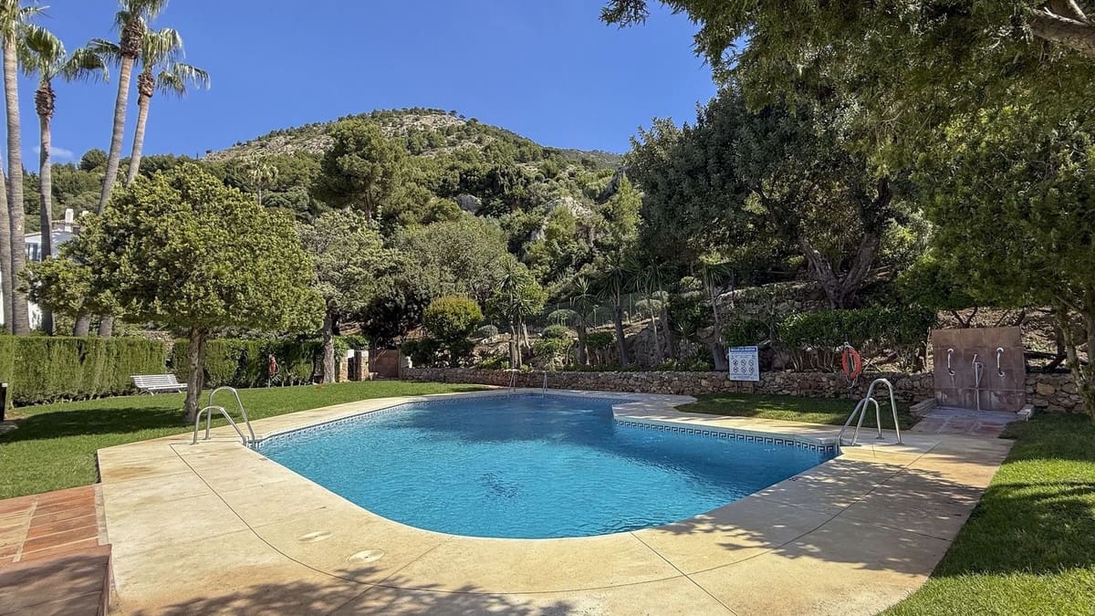 2 makuuhuone Omakotitalo myytävänä paikassa Mijas mukana uima-altaan - 375 000 € (Ref: 9824742)