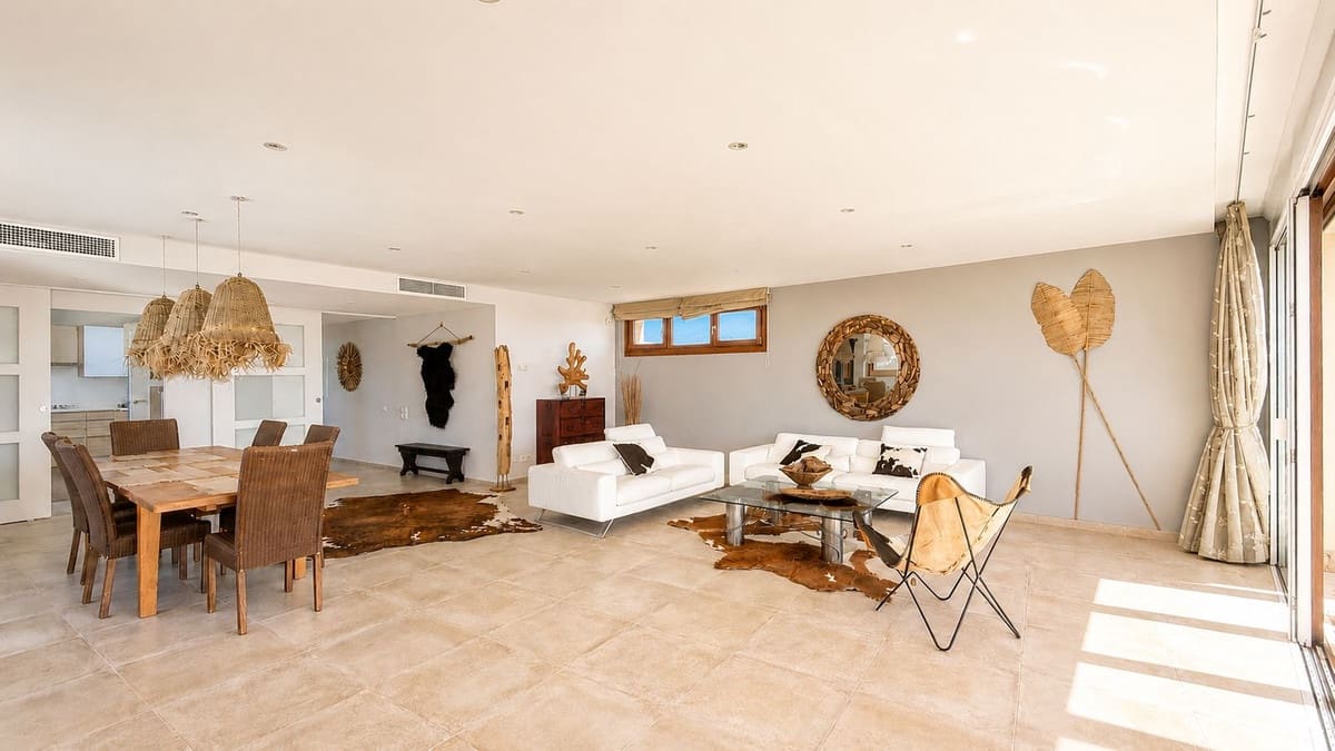 3 chambre Penthouse à vendre à Los Monteros avec piscine garage - 789 000 € (Ref: 9827963)