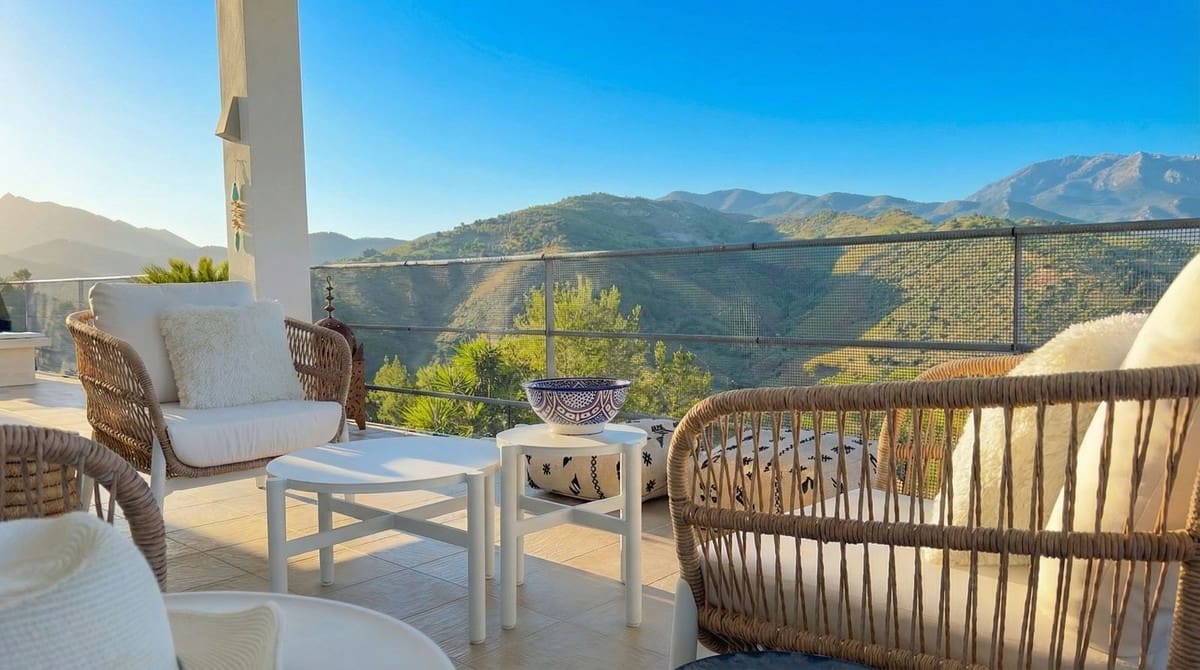 4 chambre Villa/Maison à vendre à Guaro avec piscine garage - 925 000 € (Ref: 9844423)