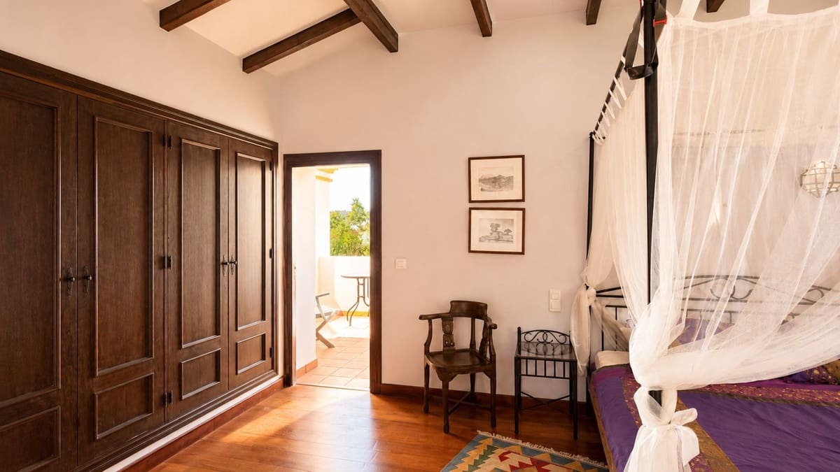 13 bedroom Finca/Country House for sale in Almogia with pool garage - € 2,200,000 (Ref: 9882644)
