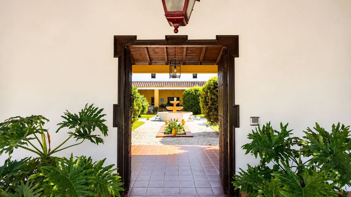 13 bedroom Finca/Country House for sale in Almogia with pool garage - € 2,200,000 (Ref: 9882644)
