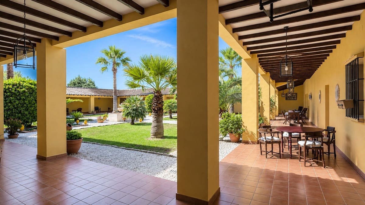 13 bedroom Finca/Country House for sale in Almogia with pool garage - € 2,200,000 (Ref: 9882644)