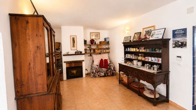 6 chambre Maison de Ville à vendre à Tolox - 260 000 € (Ref: 9883609)