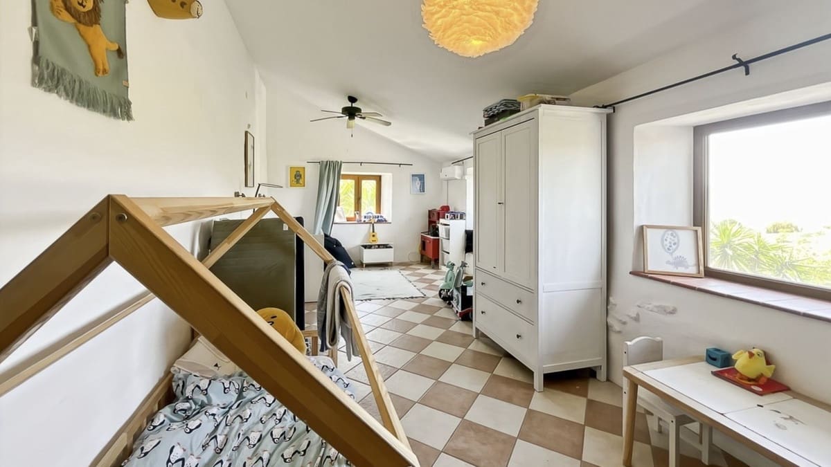 8 bedroom Finca/Country House for sale in Casabermeja with pool garage - € 895,000 (Ref: 9895293)