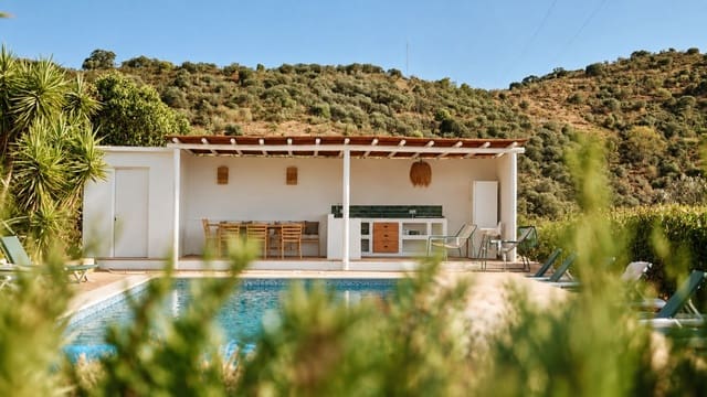 Finca/Casa Rural de 8 habitaciones en Casabermeja en venta con piscina garaje - 849.000 € (Ref: 9895293)