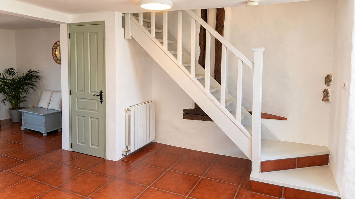 8 slaapkamer Finca/Landhuis te koop in Casabermeja met zwembad garage - € 849.000 (Ref: 9895293)