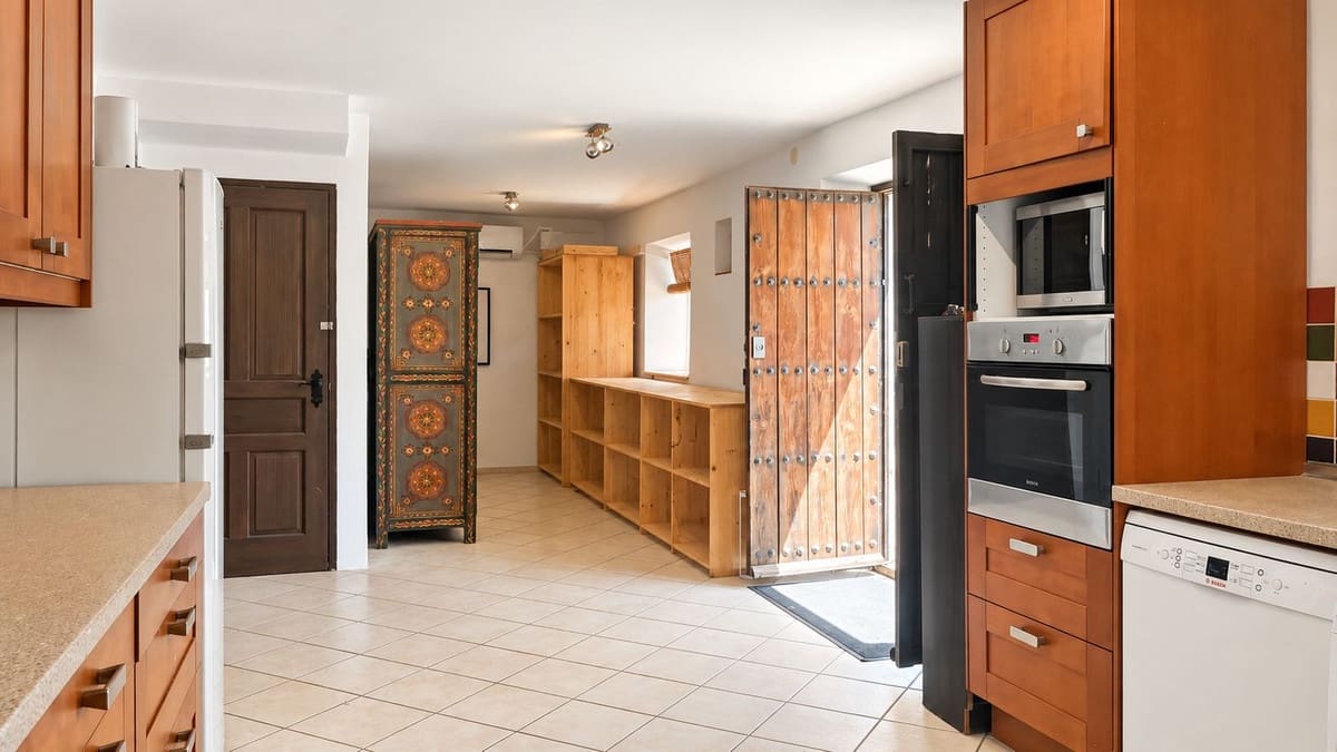 8 slaapkamer Finca/Landhuis te koop in Casabermeja met zwembad garage - € 849.000 (Ref: 9895293)