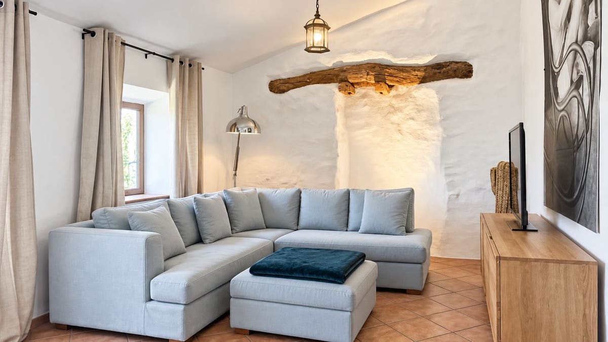 8 slaapkamer Finca/Landhuis te koop in Casabermeja met zwembad garage - € 849.000 (Ref: 9895293)