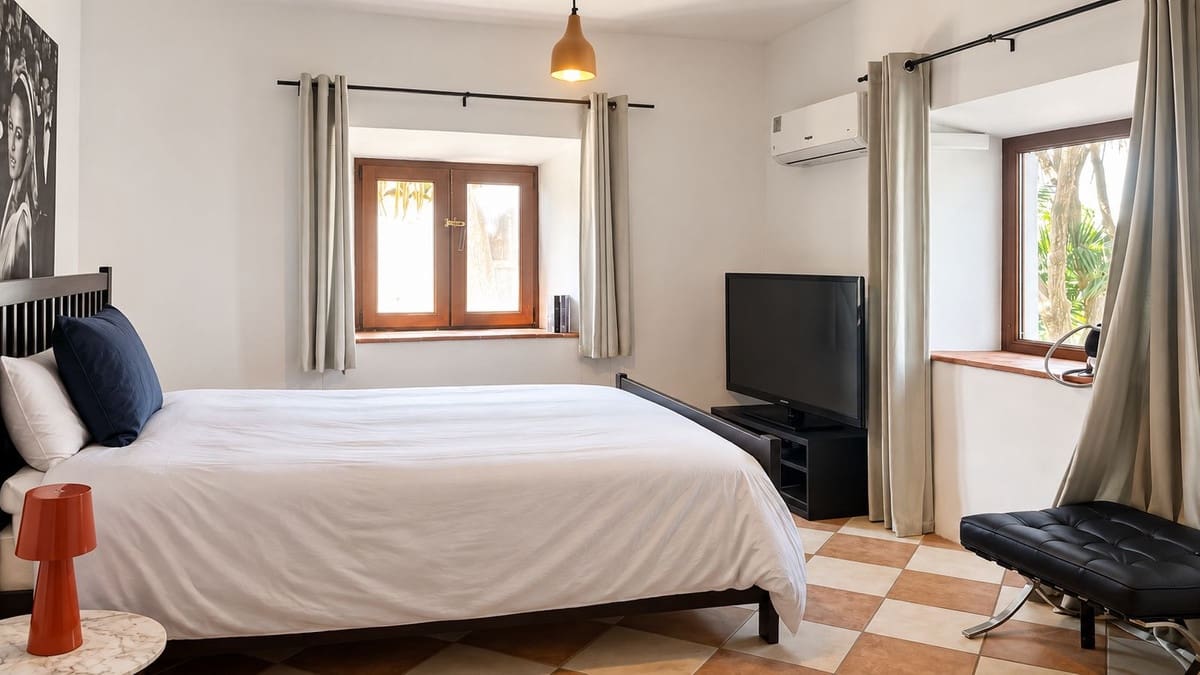8 slaapkamer Finca/Landhuis te koop in Casabermeja met zwembad garage - € 849.000 (Ref: 9895293)