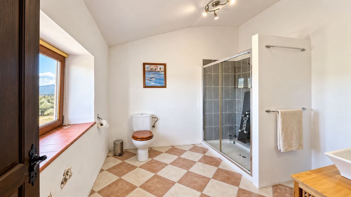 8 slaapkamer Finca/Landhuis te koop in Casabermeja met zwembad garage - € 849.000 (Ref: 9895293)