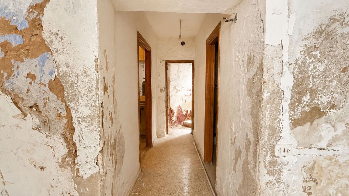 Casa de 2 habitaciones en Ojen en venta - 110.000 € (Ref: 9902145)
