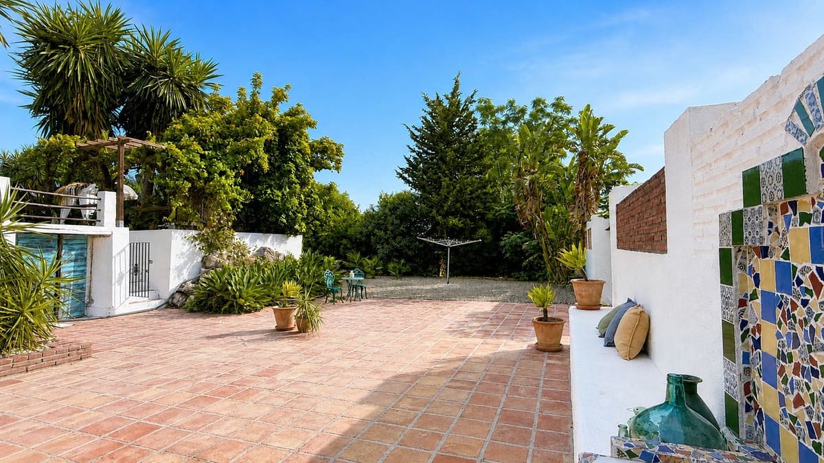 4 soveværelse Finca/Landehus til salg i Alhaurin el Grande med swimmingpool garage - € 650.000 (Ref: 9928233)