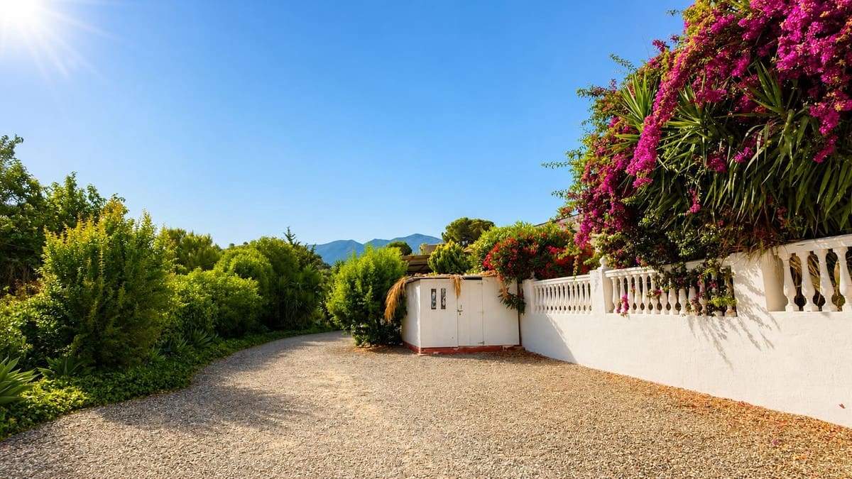 4 soveværelse Finca/Landehus til salg i Alhaurin el Grande med swimmingpool garage - € 650.000 (Ref: 9928233)