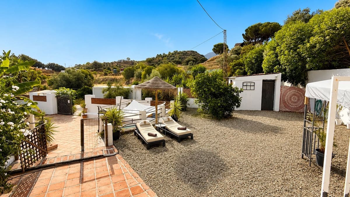 4 soveværelse Finca/Landehus til salg i Alhaurin el Grande med swimmingpool garage - € 650.000 (Ref: 9928233)
