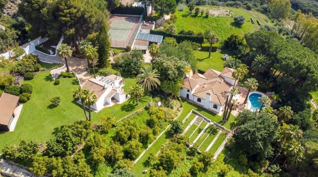 5 soveværelse Finca/Landehus til salg i Alhaurín el Grande med swimmingpool garage - € 2.150.000 (Ref: 9932449)