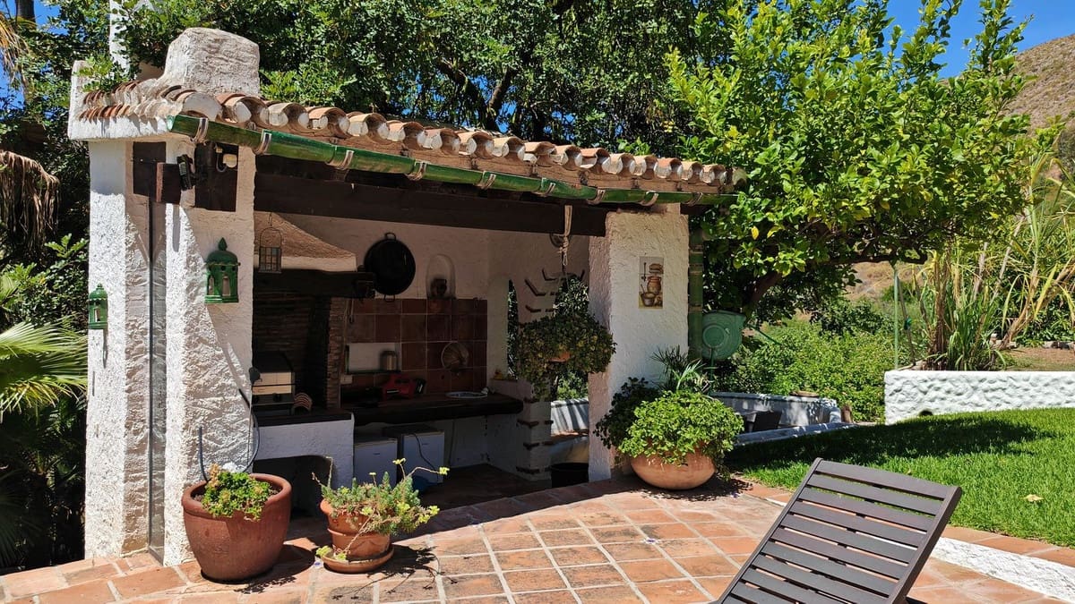 5 soveværelse Finca/Landehus til salg i Alhaurin el Grande med swimmingpool garage - € 2.150.000 (Ref: 9932449)