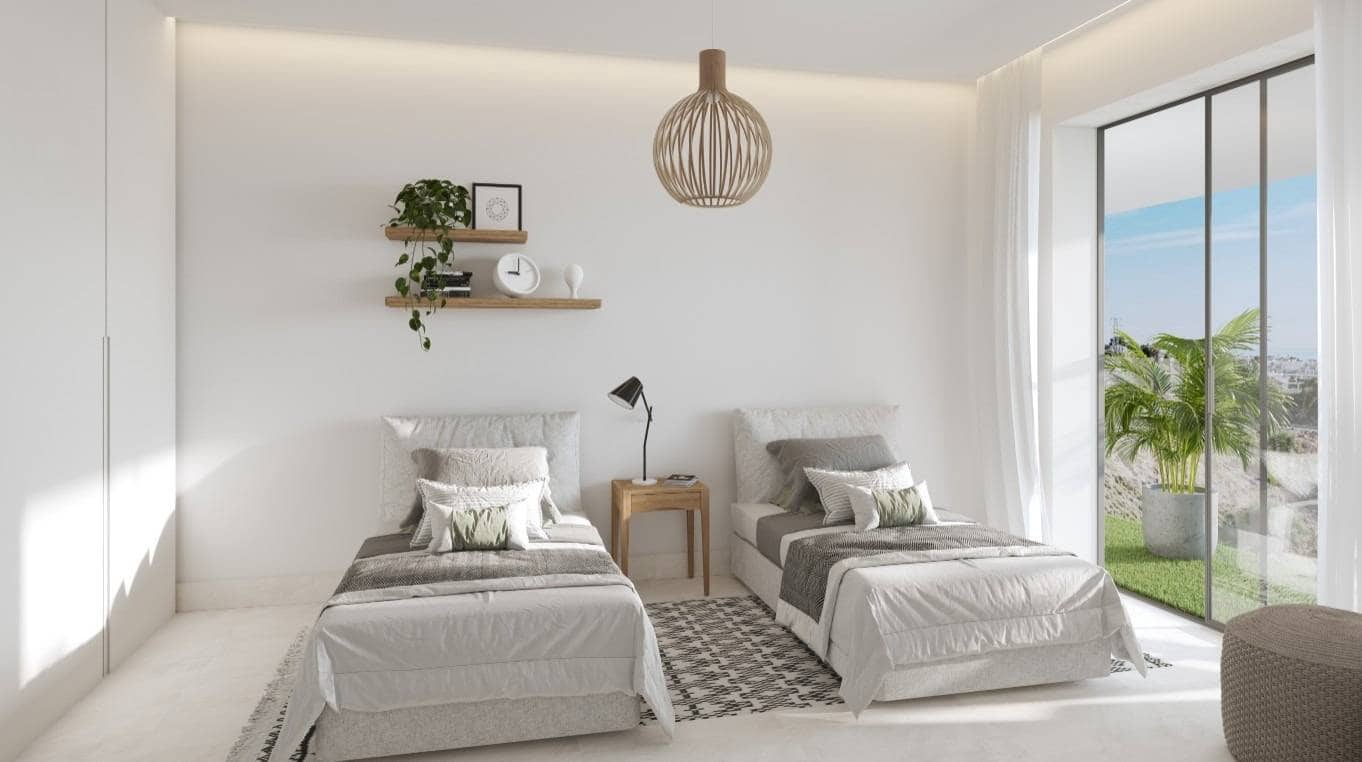 3 bedroom Villa for sale in Fuengirola with pool garage - € 995,000 (Ref: 10133561)