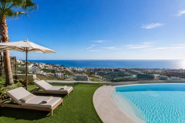 3 sypialnia Willa na sprzedaż w El Higuerón, Fuengirola z basenem garażem - 995 000 € (Ref: 10133561)