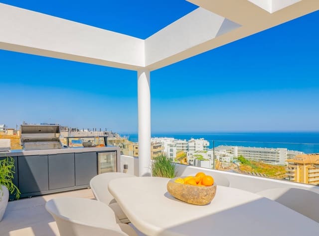 3 sypialnia Willa na sprzedaż w El Higuerón, Fuengirola z basenem garażem - 995 000 € (Ref: 10133561)