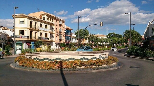 Negocio de 5 habitaciones en Arroyo de la Miel, Benalmádena en venta - 675.000 € (Ref: 10133565)